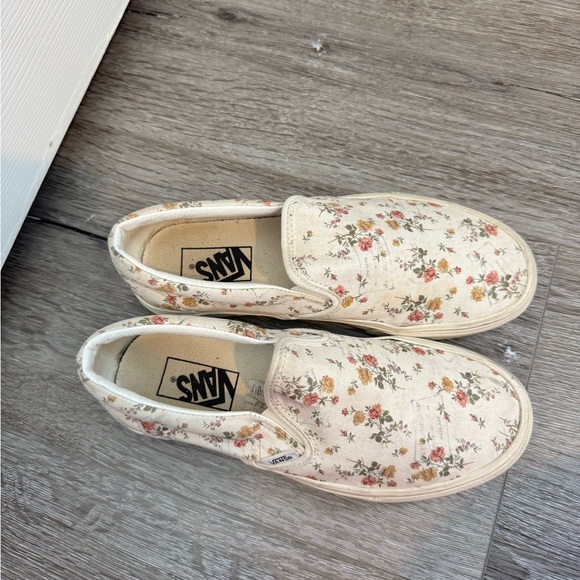 Vans Off-White Floral Slip-On Sneakers - Picture 2 of 5